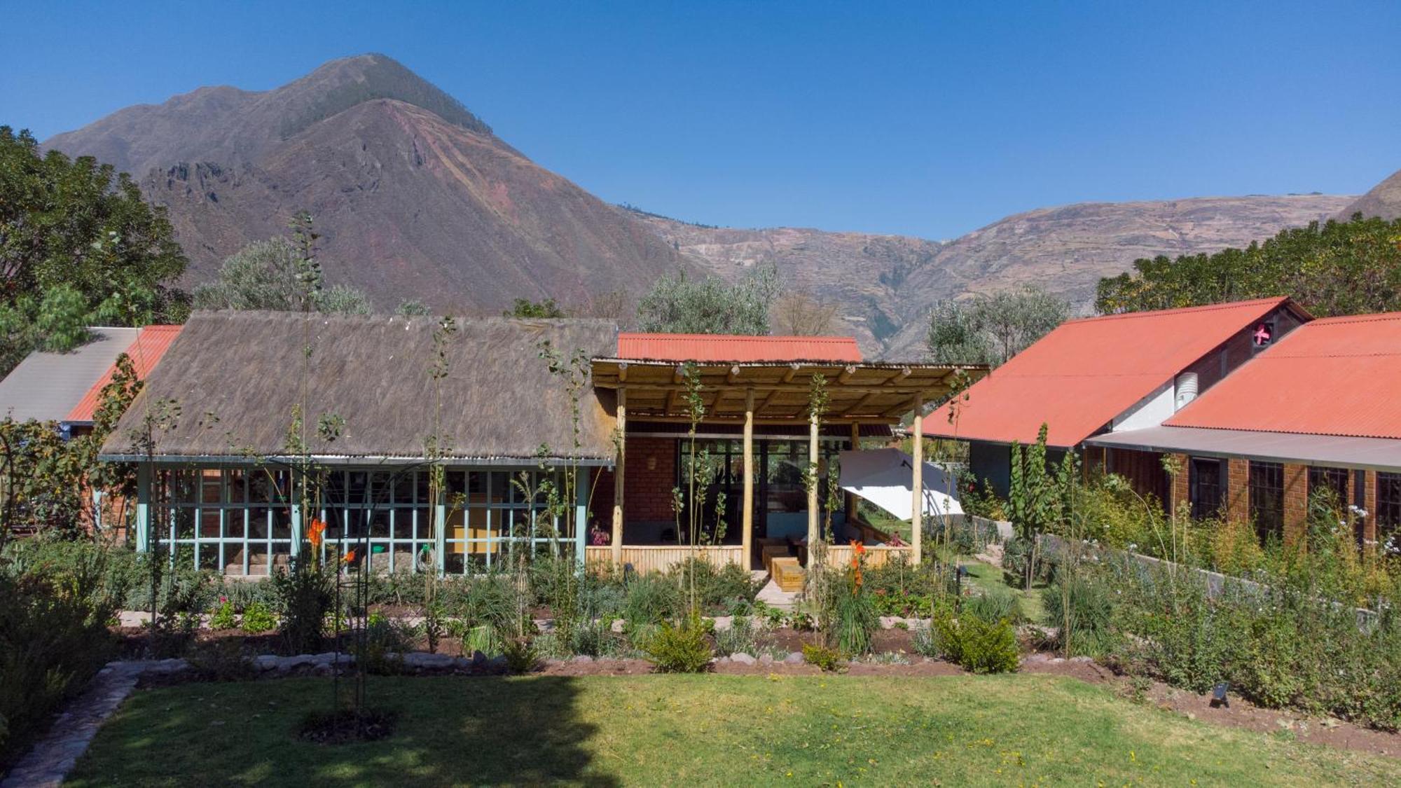 Hotel Arbol De La Vida Huaran Esterno foto